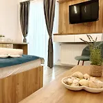 Апартаменты Victory Luxury Эфорие Норд